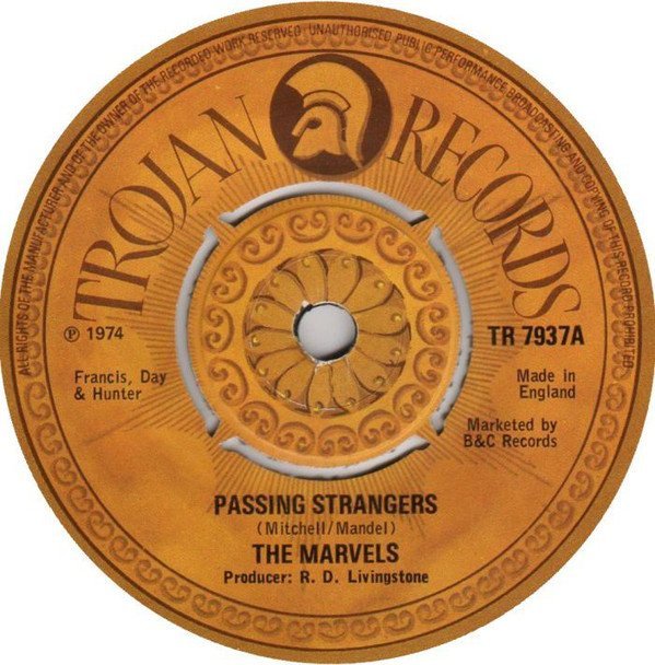 The Marvels - Passing Strangers / Pick Yourself Up